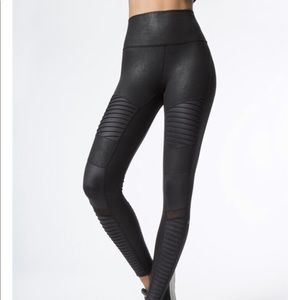 Alo Yoga High Waist Moto Leggings sz L in black